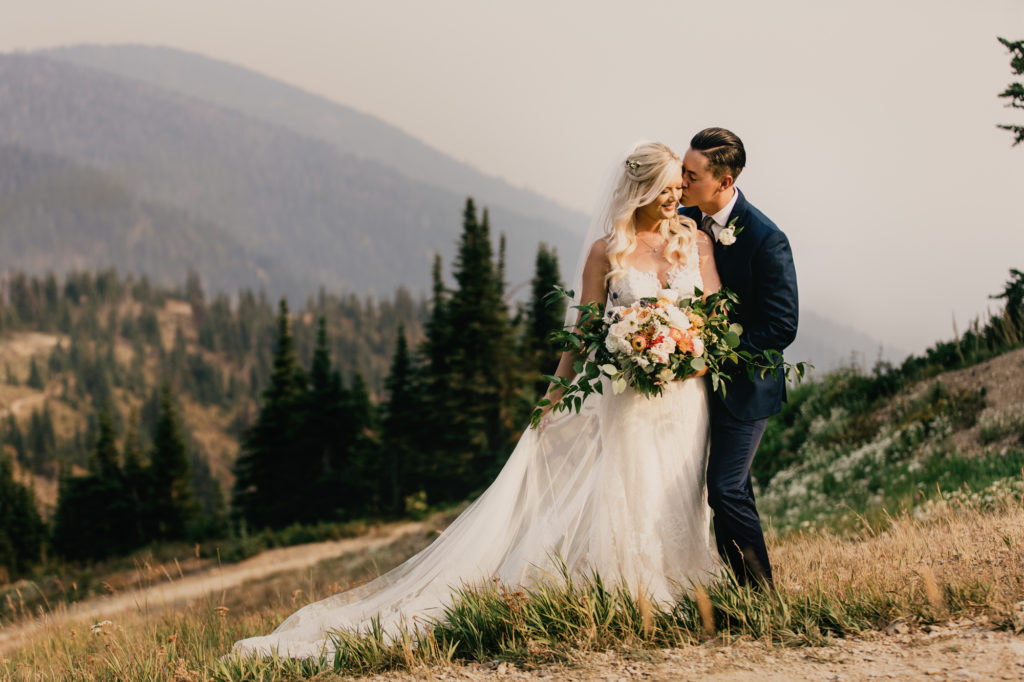 Elizabeth & Ryan | A perfect dream wedding at the top of the world at ...